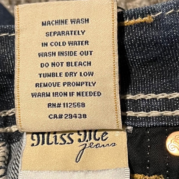 NEW LISTING: Miss Me Jeans, Women size 26, Mid rise boot cut, dark blue - Picture 15 of 16